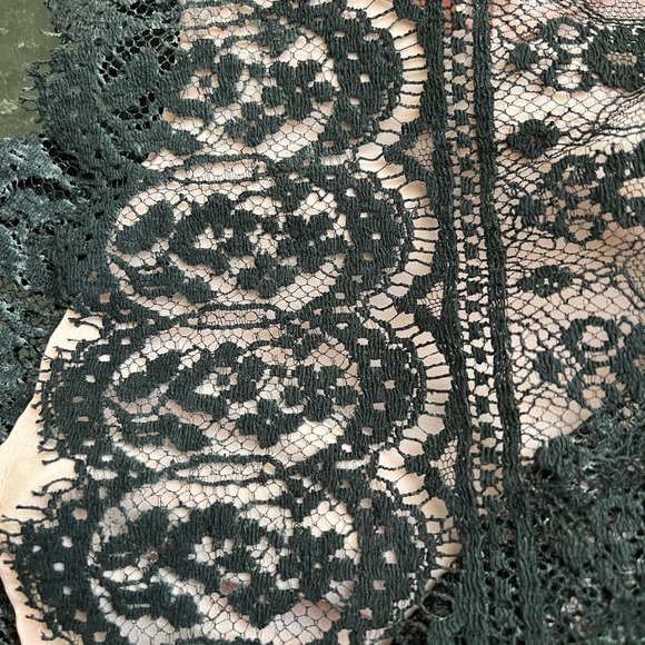 Beth Bowley dress - Picture 3 of 5